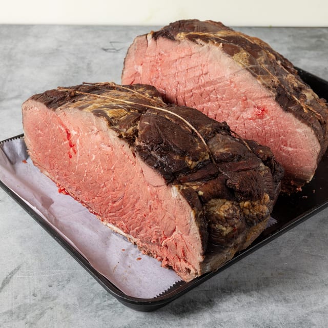 Boar's Head Oven Roasted Roast Beef (0 Additives).
